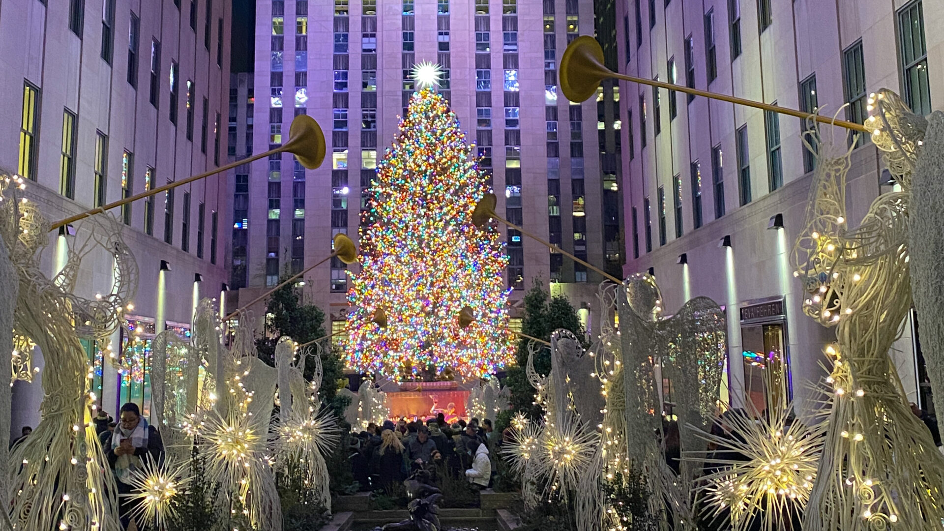 Ultimate Guide to Christmas in NYC: Best Things to Do & See | Stylish