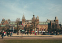 The Perfect Amsterdam Itinerary: Top Day Trips, Attractions, and Tips!